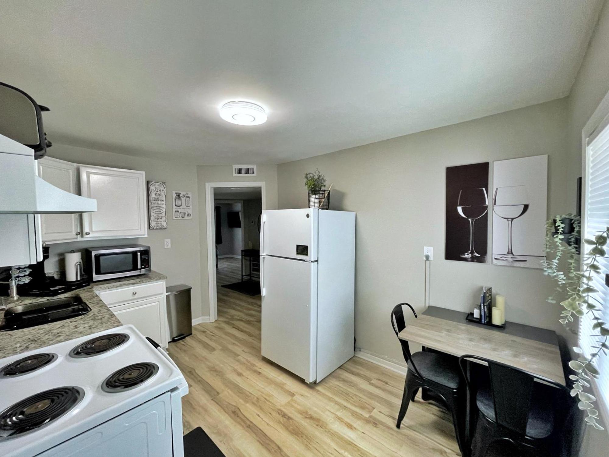 *New* The Cozy Haven, 5 Minutes To Atl Airport Apartment Atlanta Bagian luar foto
