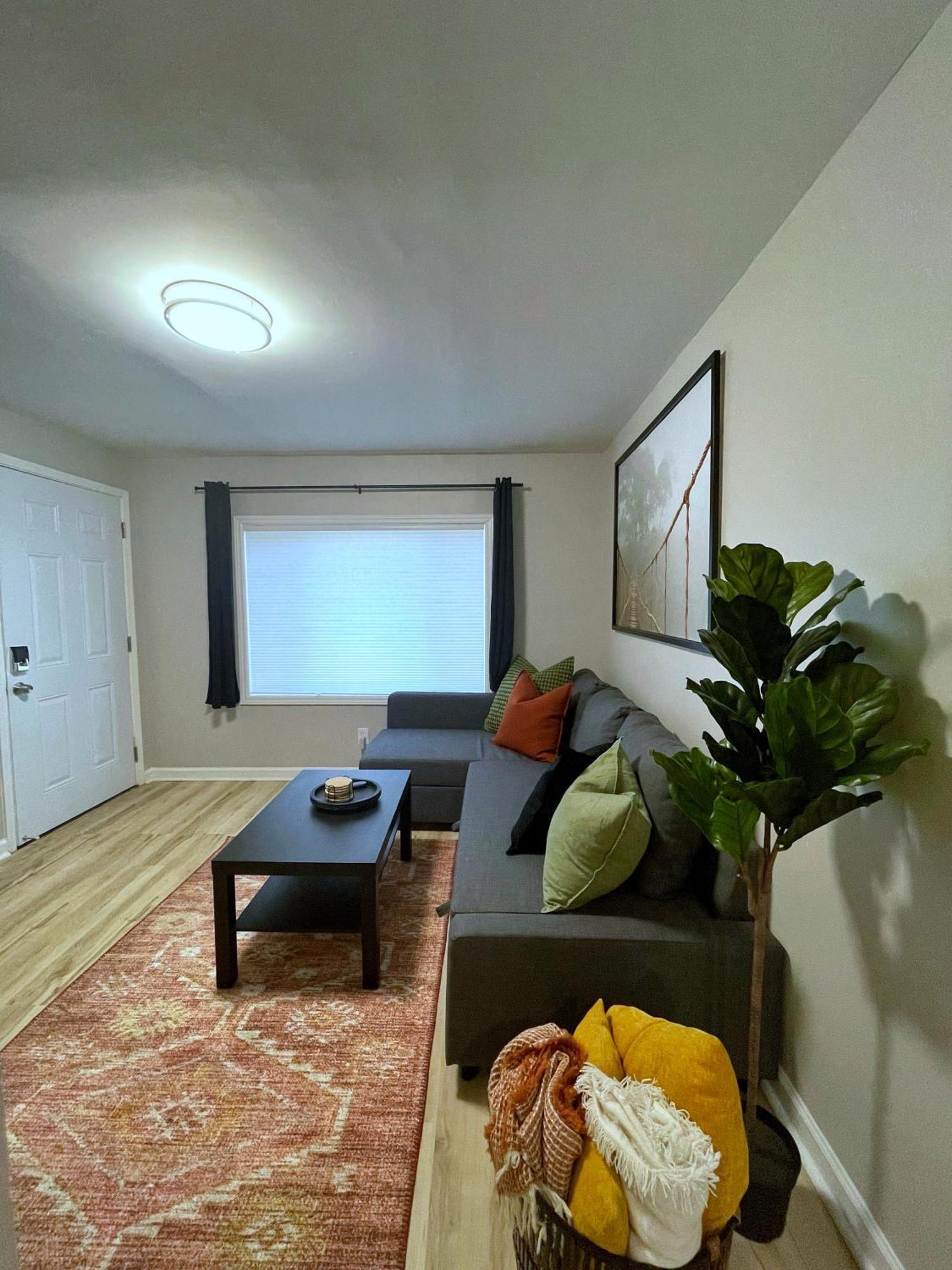 *New* The Cozy Haven, 5 Minutes To Atl Airport Apartment Atlanta Bagian luar foto