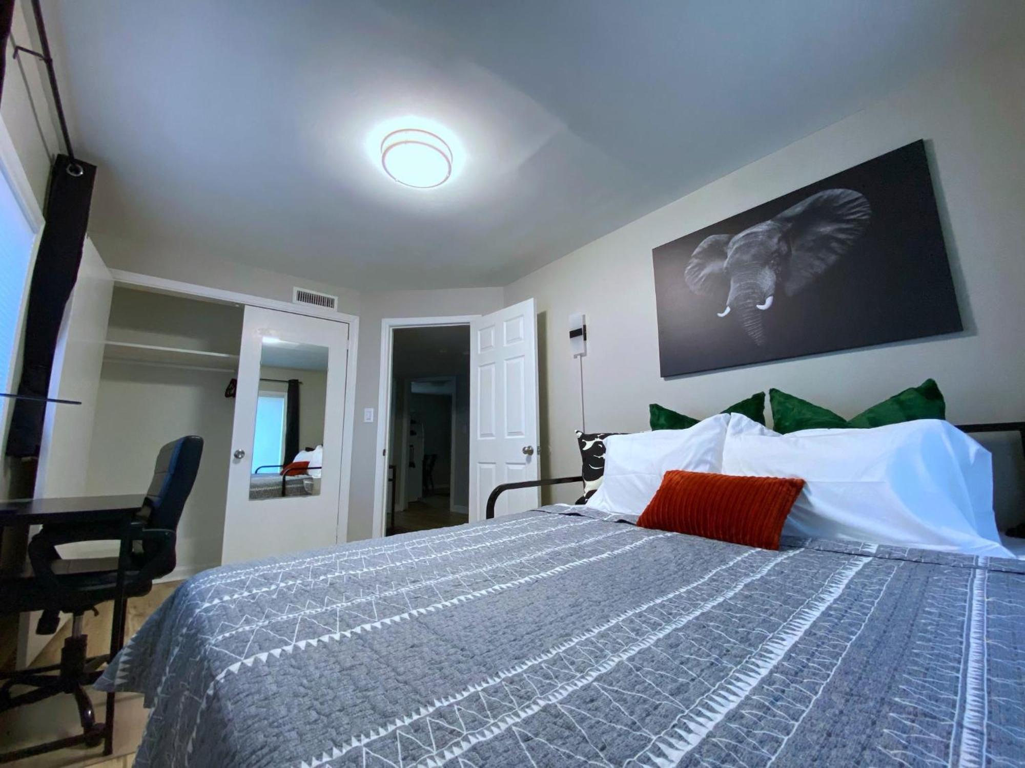 *New* The Cozy Haven, 5 Minutes To Atl Airport Apartment Atlanta Bagian luar foto